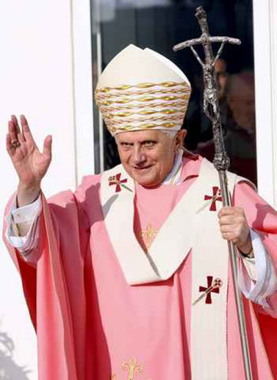 Pope Benedit Laetare Sunday