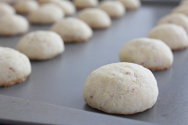 baking mexican wedding cakes 