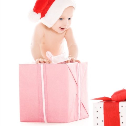 great gift ideas for babies and toddlers -- over 40 ideas to get you started!