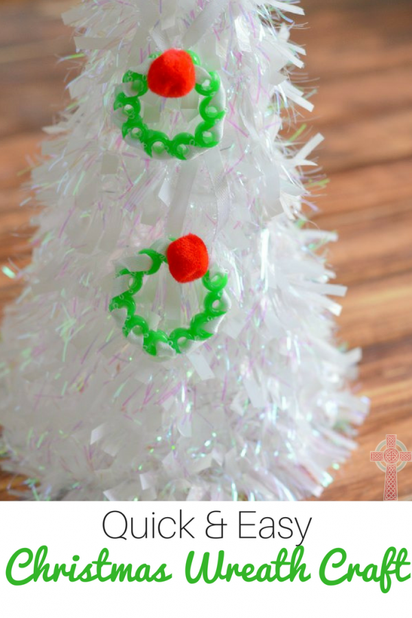 Christmas Wreath Craft for Children - The Kennedy Adventures!