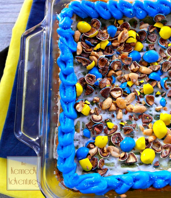 minions sugar cookie bar