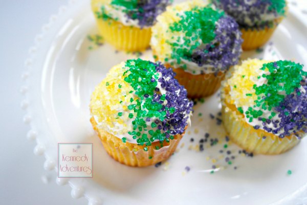 king cake cupcakes 