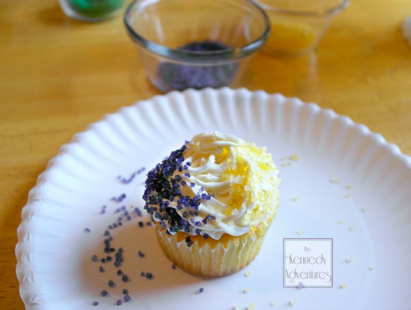 king cake cupcakes 