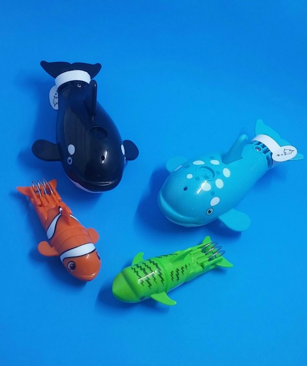 lil fishys fish toys