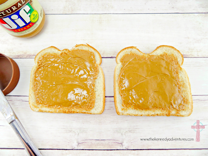 These Shamrock Sandwiches are perfect for your Saint Patrick's Day party!