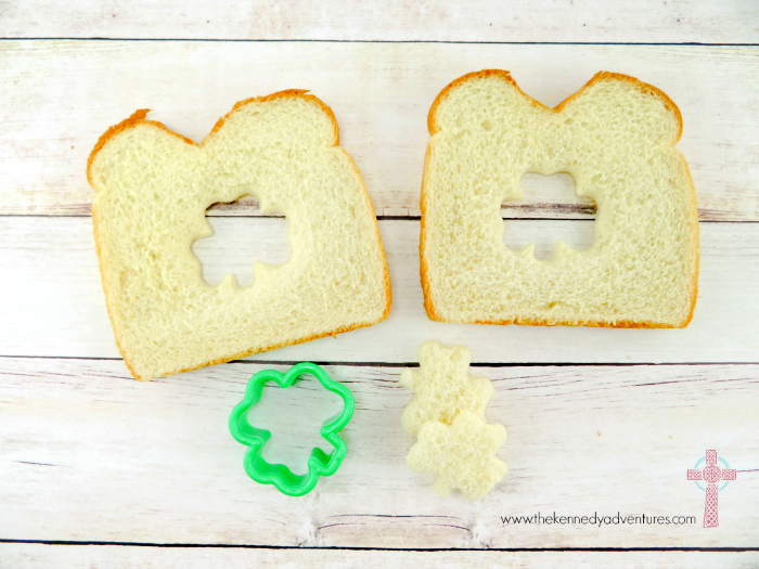 These Shamrock Sandwiches are perfect for your Saint Patrick's Day party!