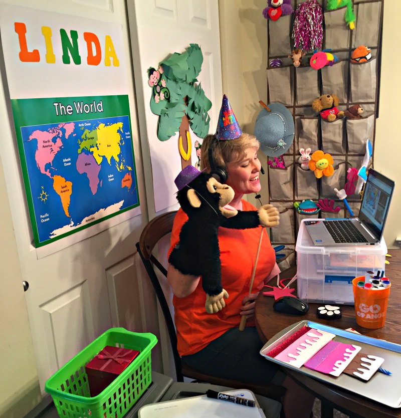 Homeschooling moms, you can make money part time with VIPKID, teaching in a virtual classroom.